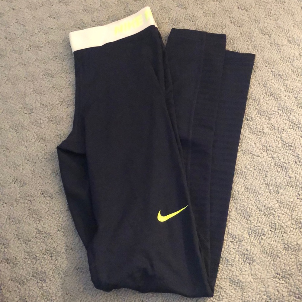 Women’s Nike full length leggings
